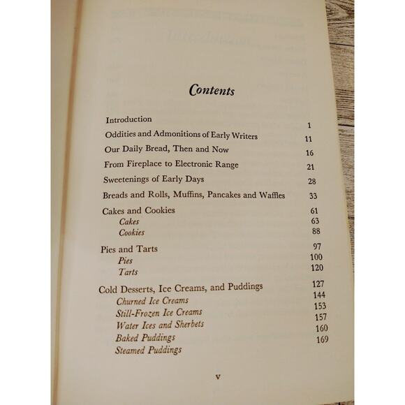 The Attic‎ Cookbook by Gertrude Wilkinson HCDJ Vtg 1972 - Picture 9 of 13